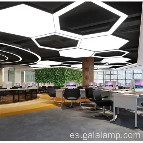 Elegantes espacios modernos de lámparas LED en blanco y negro